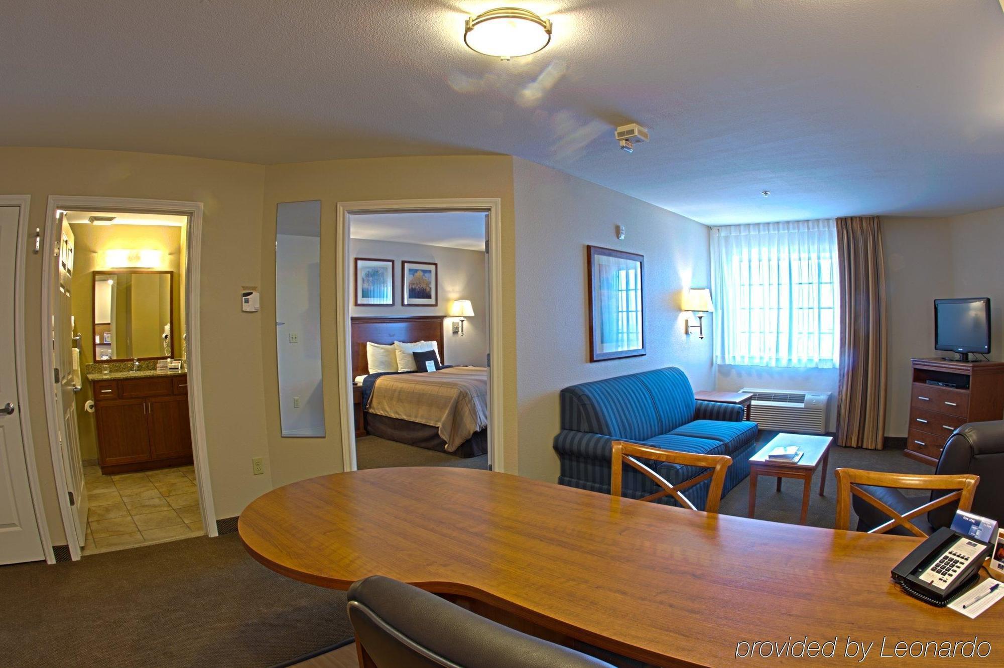 แคนเดิ้ลวูด สวีท เอลปาโซ Hotel Sunrise Acres ภายนอก รูปภาพ