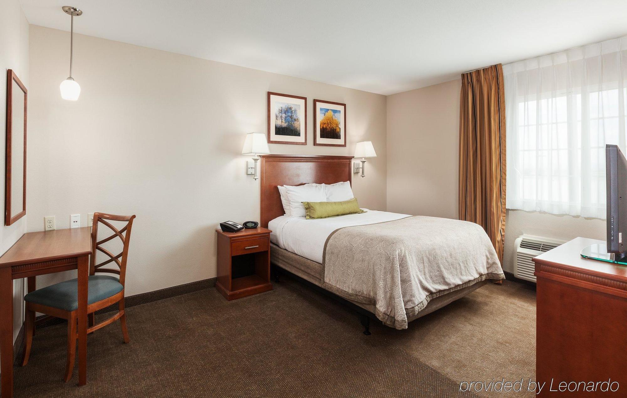แคนเดิ้ลวูด สวีท เอลปาโซ Hotel Sunrise Acres ภายนอก รูปภาพ