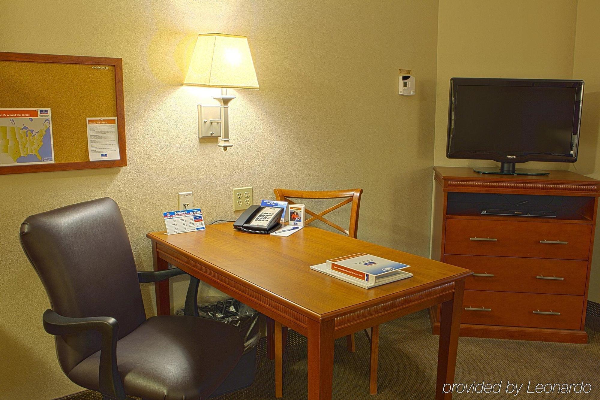 แคนเดิ้ลวูด สวีท เอลปาโซ Hotel Sunrise Acres ภายนอก รูปภาพ