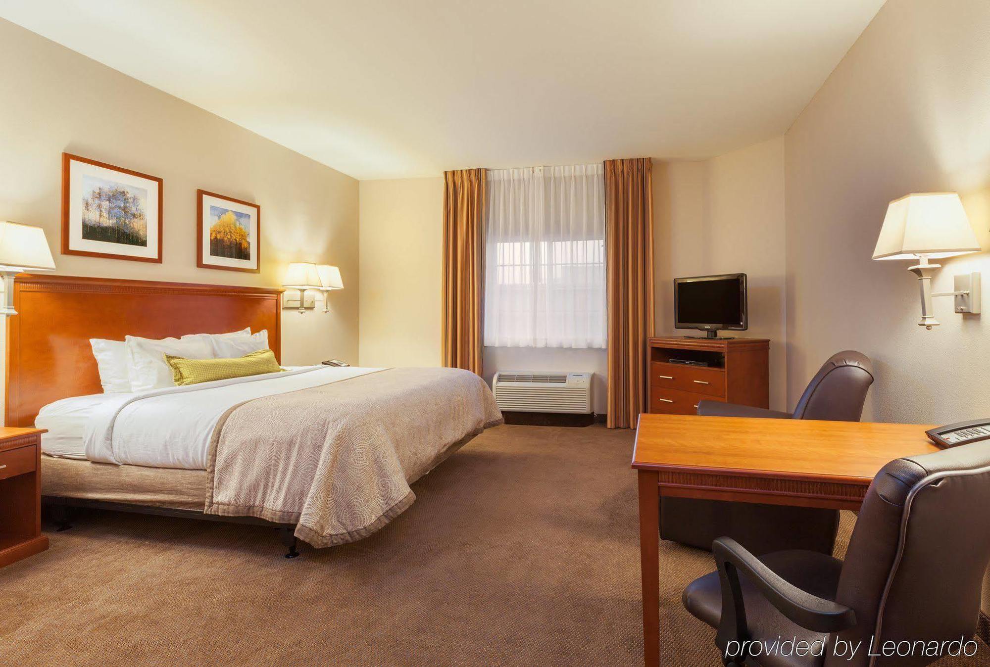 แคนเดิ้ลวูด สวีท เอลปาโซ Hotel Sunrise Acres ภายนอก รูปภาพ